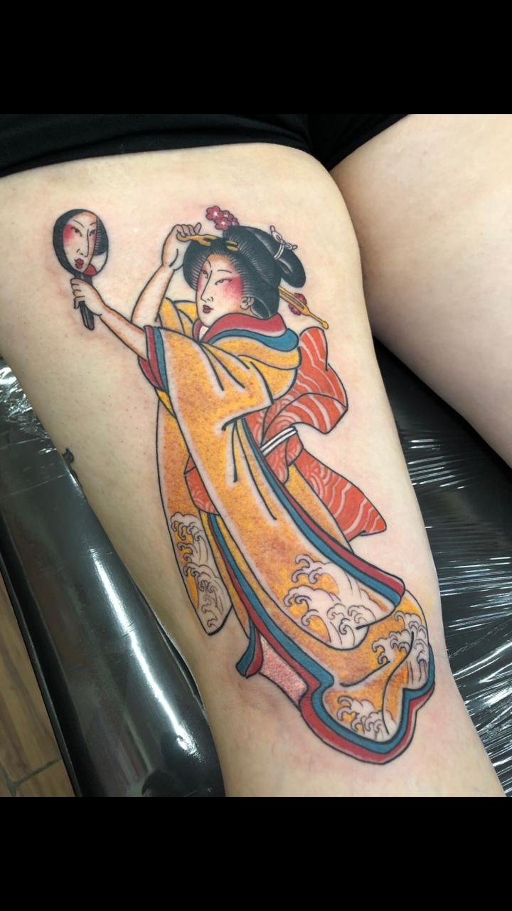 Gueixa irezumi tatuagem japonesa coxa Curitiba